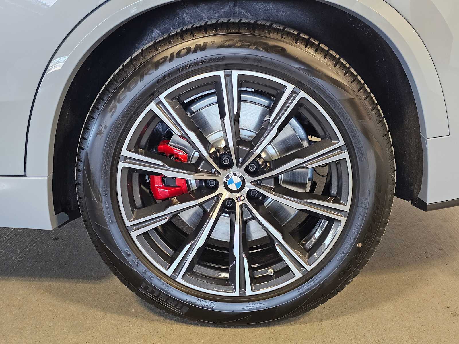 Thumbnail: 2026 BMW X5 - 8