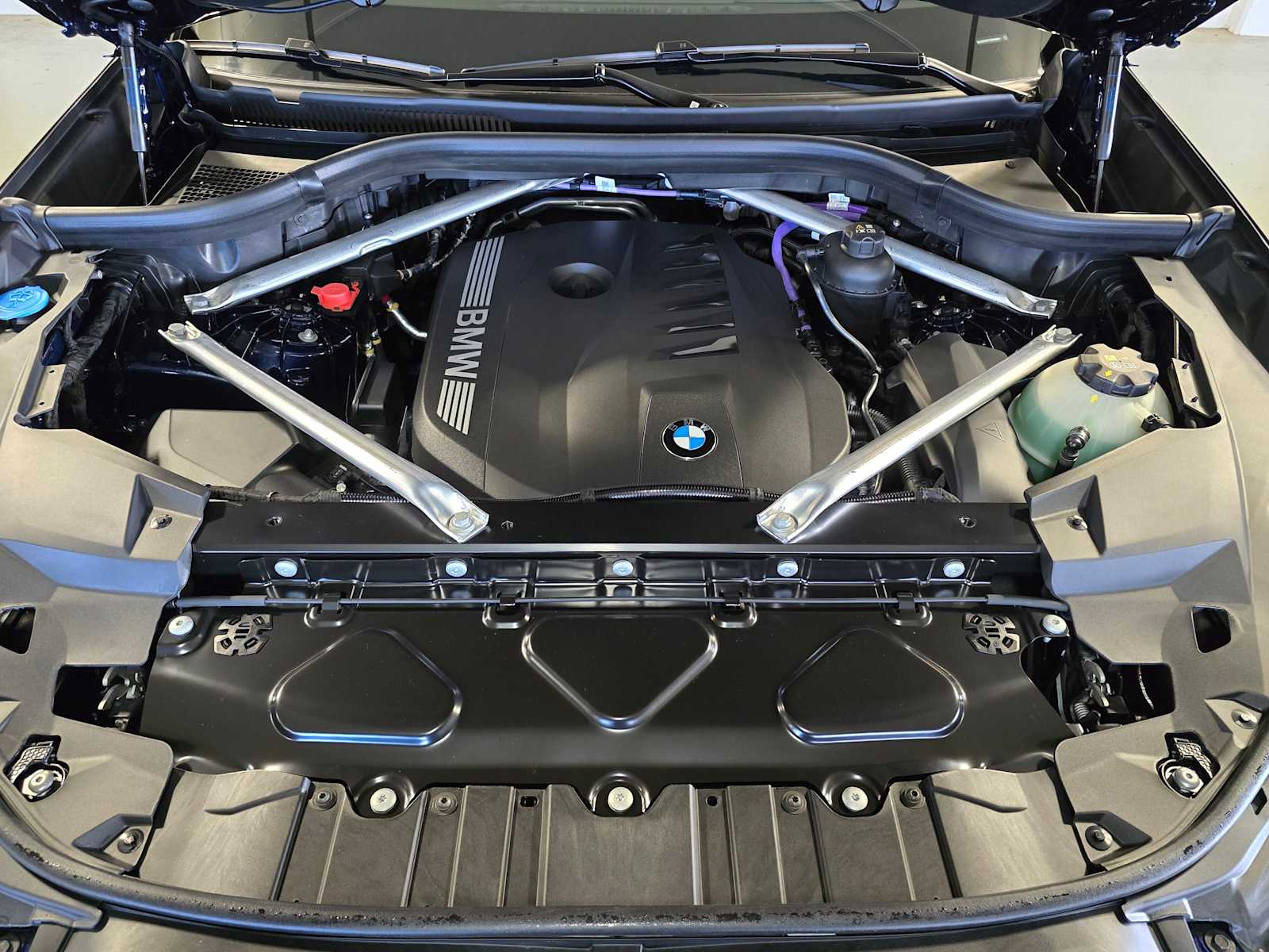 Thumbnail: 2026 BMW X5 - 9