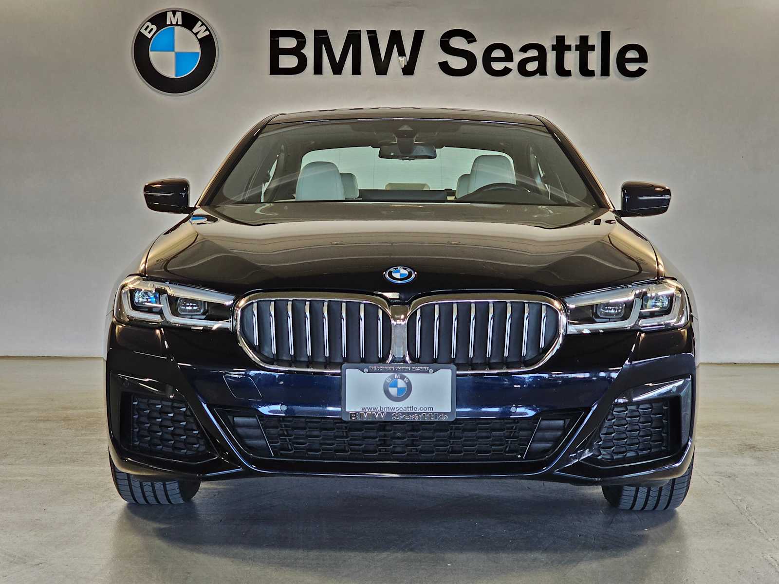 Thumbnail: 2023 BMW 5 Series - 6