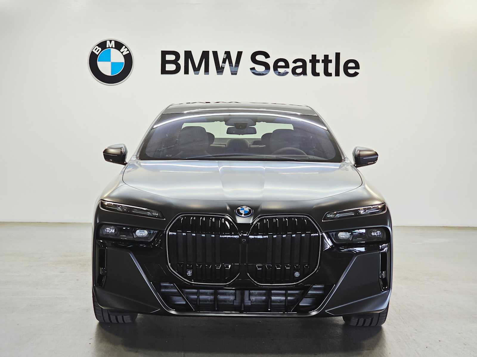 Thumbnail: 2025 BMW 7 Series - 6