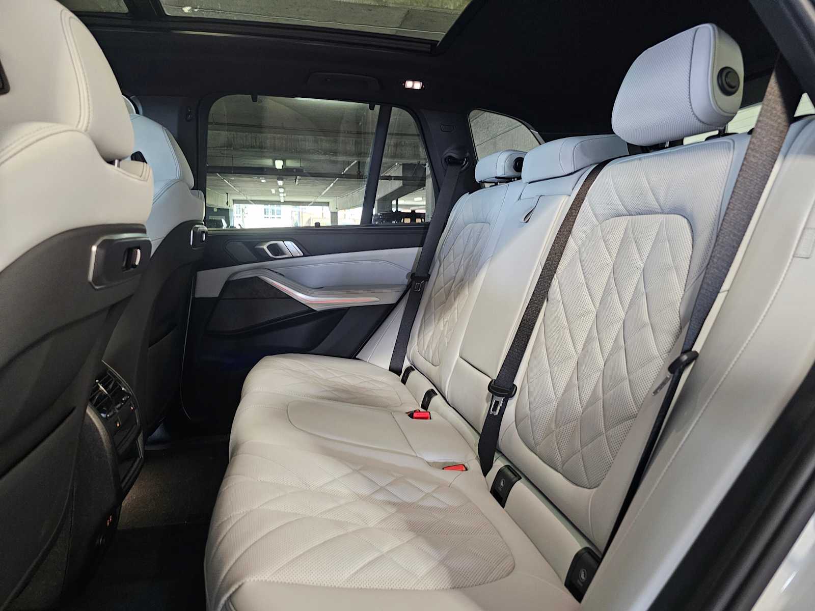 Thumbnail: 2026 BMW X5 - 37