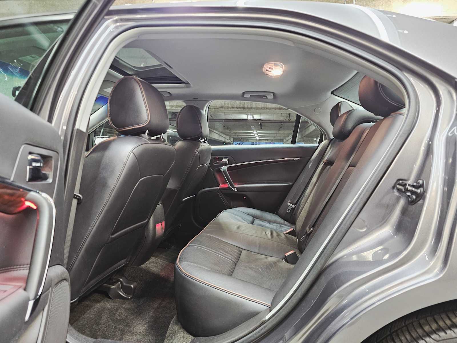 Thumbnail: 2012 Lincoln MKZ - 25