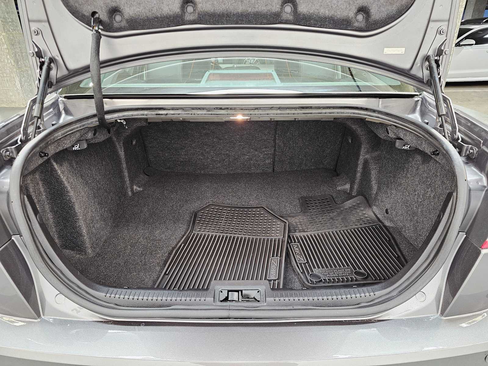 Thumbnail: 2012 Lincoln MKZ - 28