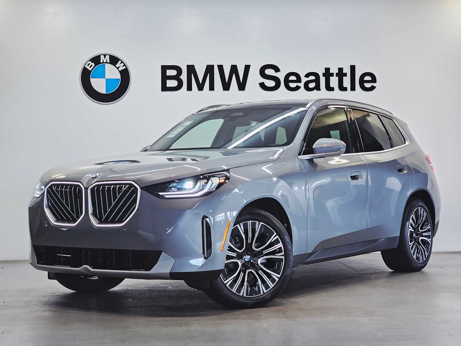 Thumbnail: 2026 BMW X3 - 1