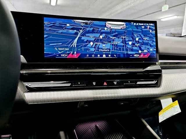 Thumbnail: 2025 BMW 5 Series - 16