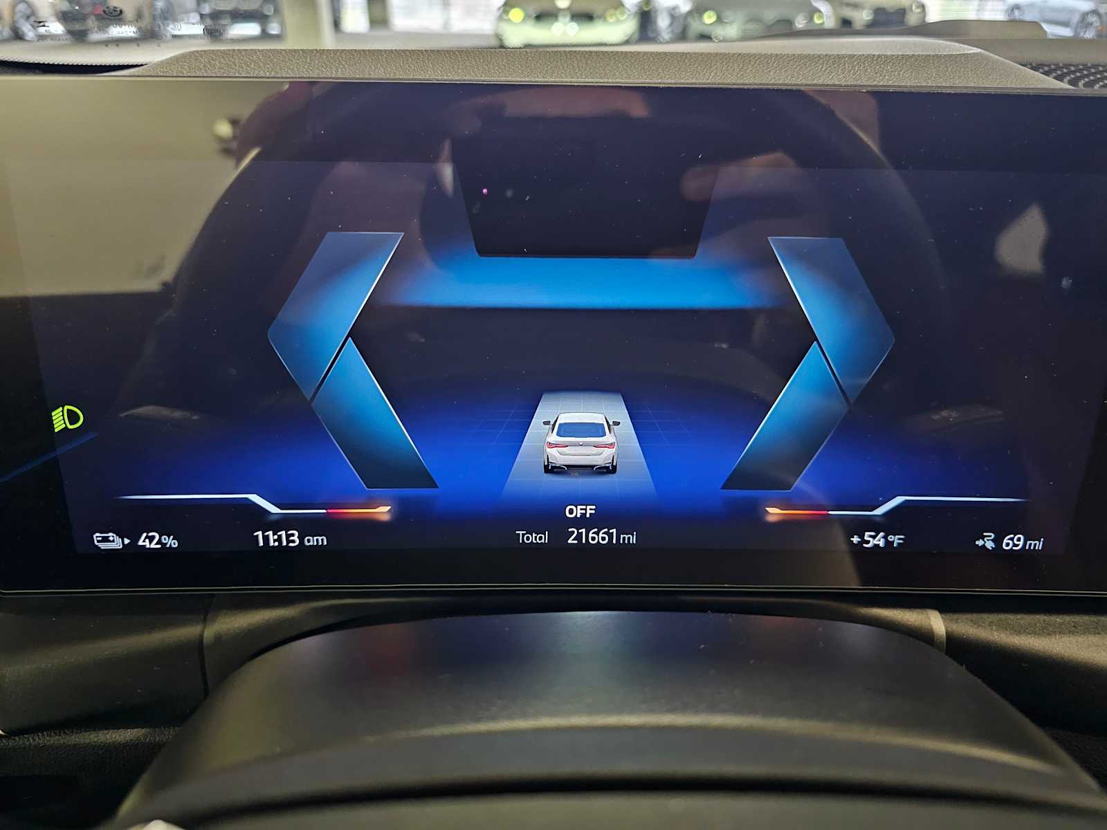 Thumbnail: 2023 BMW i4 - 12