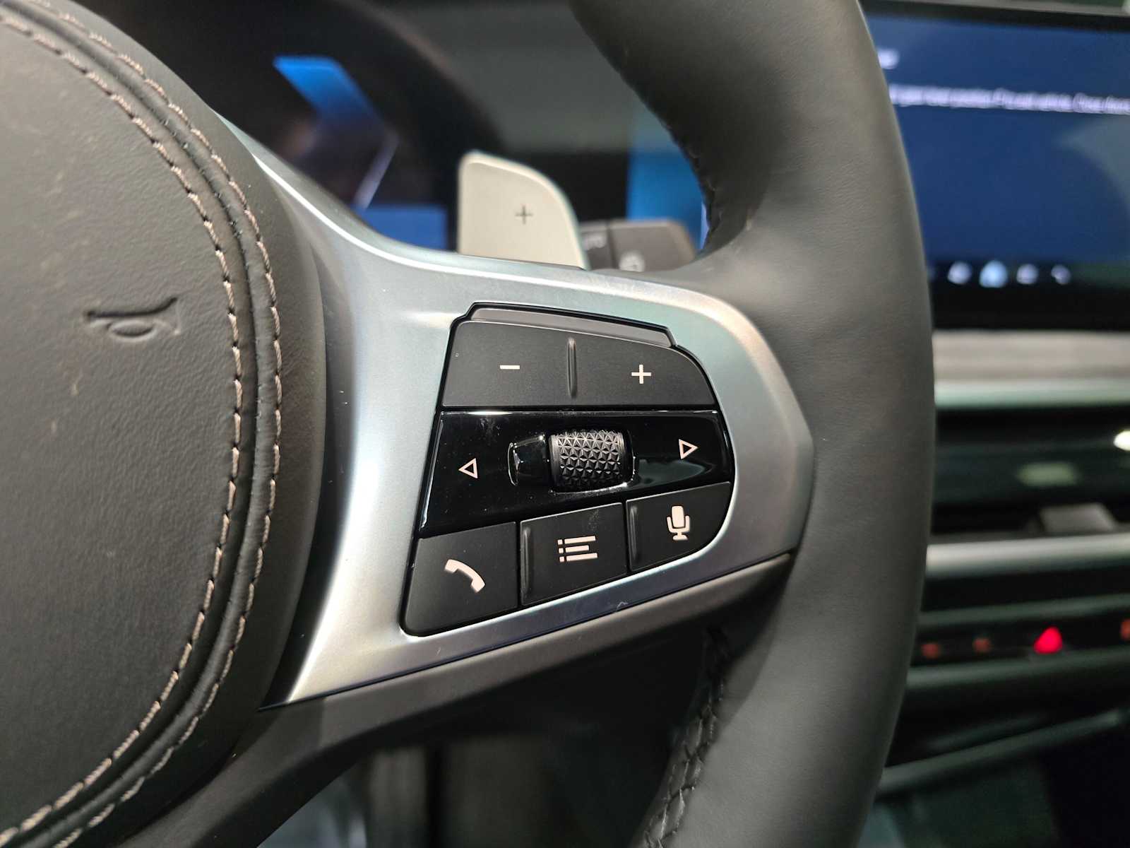 Thumbnail: 2026 BMW X5 - 18