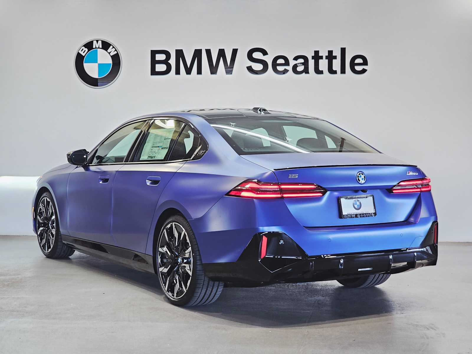 Thumbnail: 2025 BMW i5 - 4