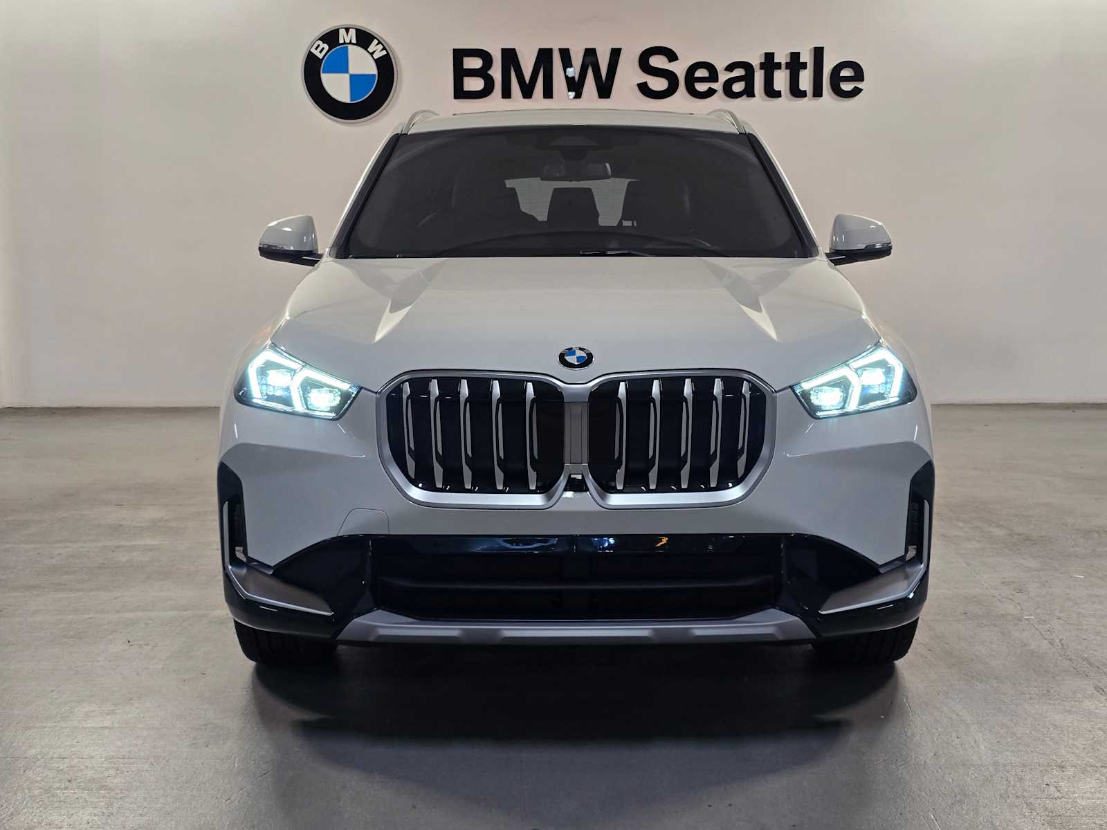Thumbnail: 2026 BMW X1 - 6