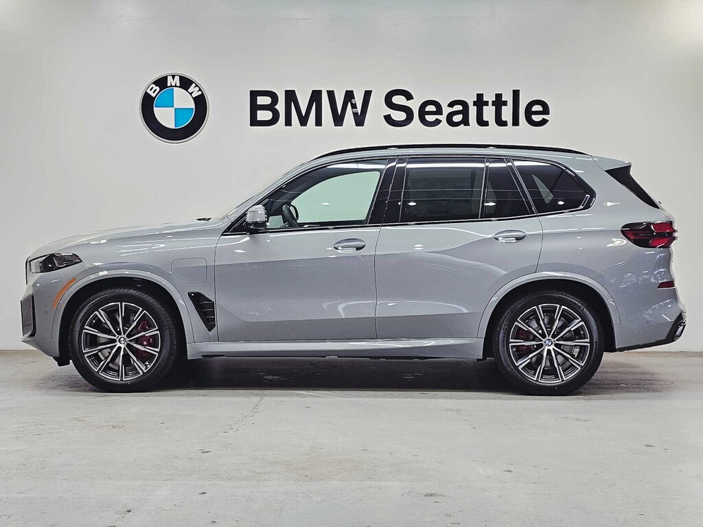 New 2026 BMW X5 PHEV xDrive50e SUV