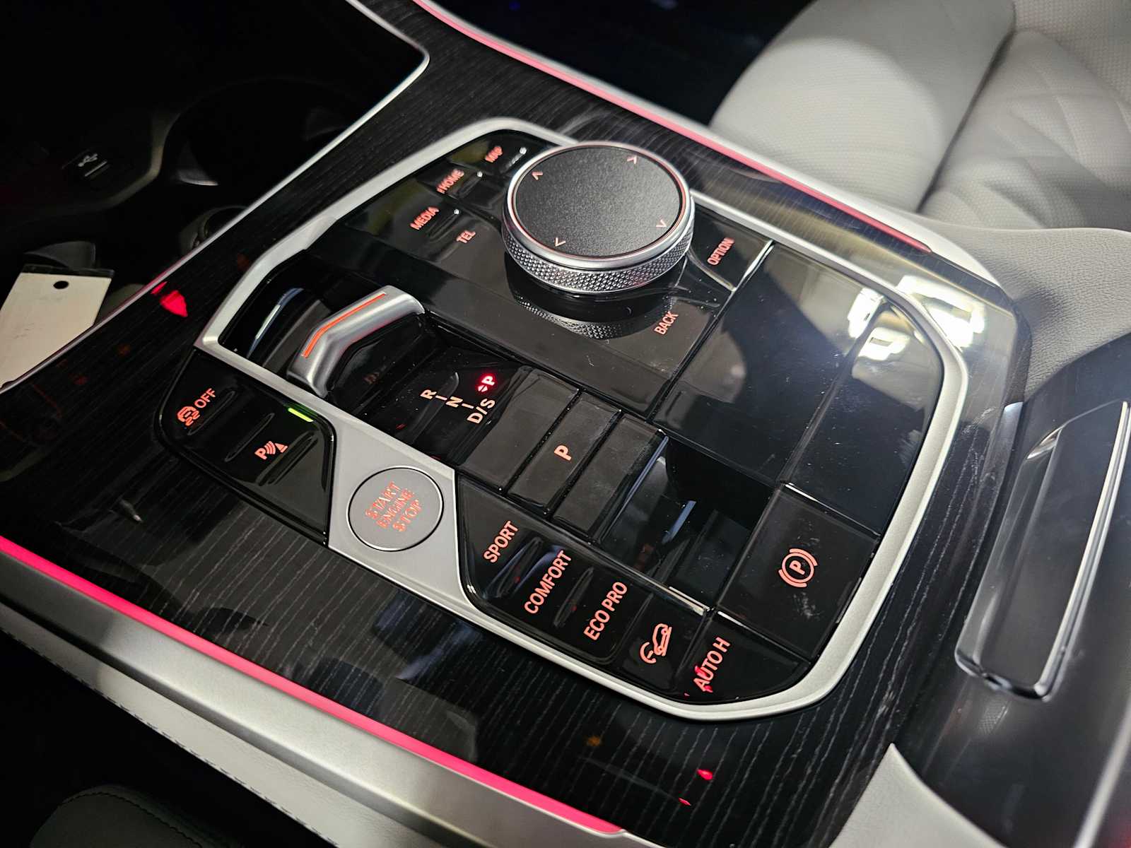 Thumbnail: 2026 BMW X5 - 21
