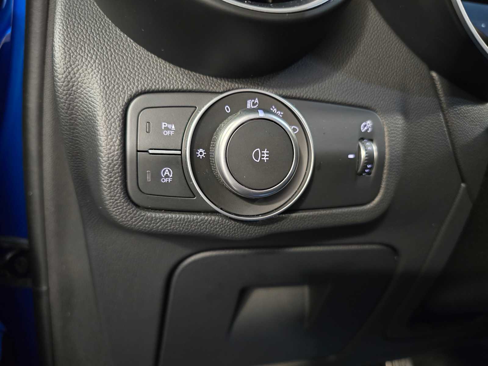 Thumbnail: 2018 Alfa Romeo Stelvio - 22