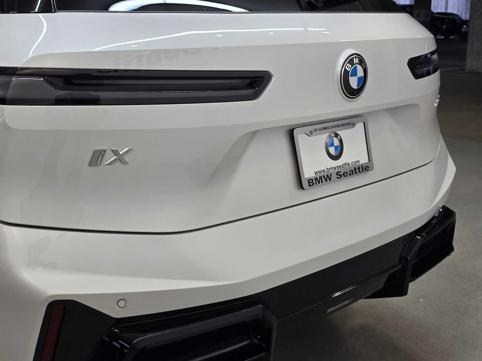 Thumbnail: 2026 BMW iX - 7