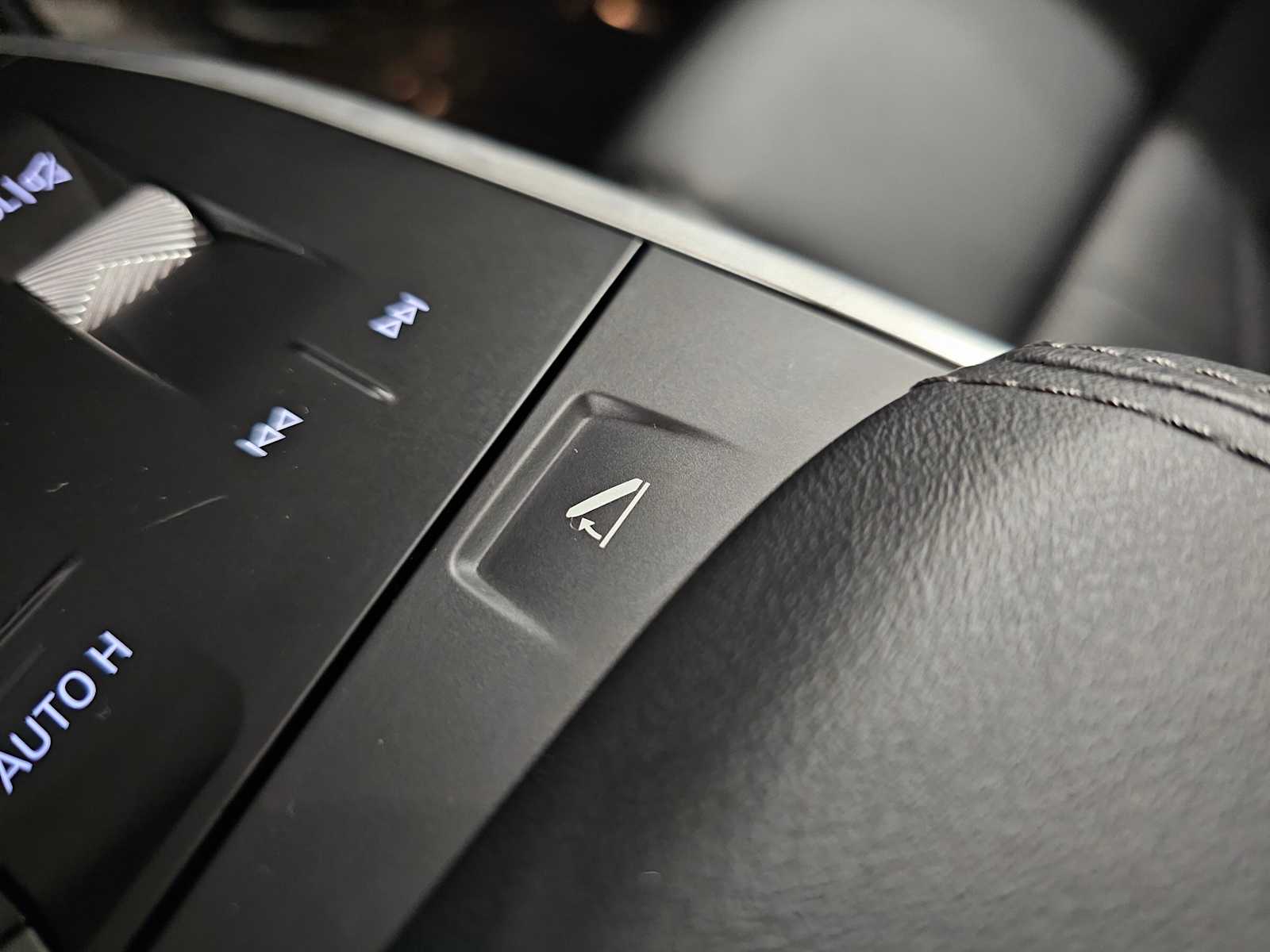 Thumbnail: 2025 BMW X1 - 22