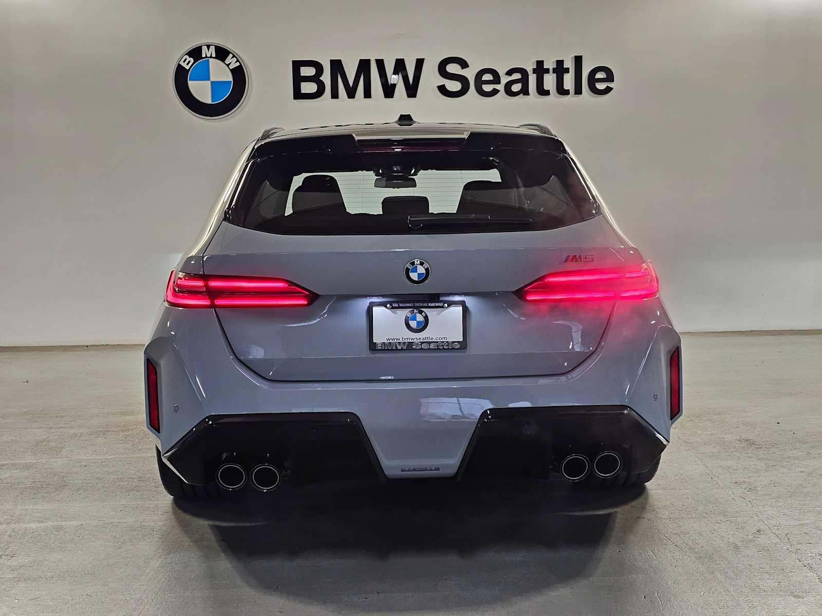 Thumbnail: 2026 BMW M5 - 5