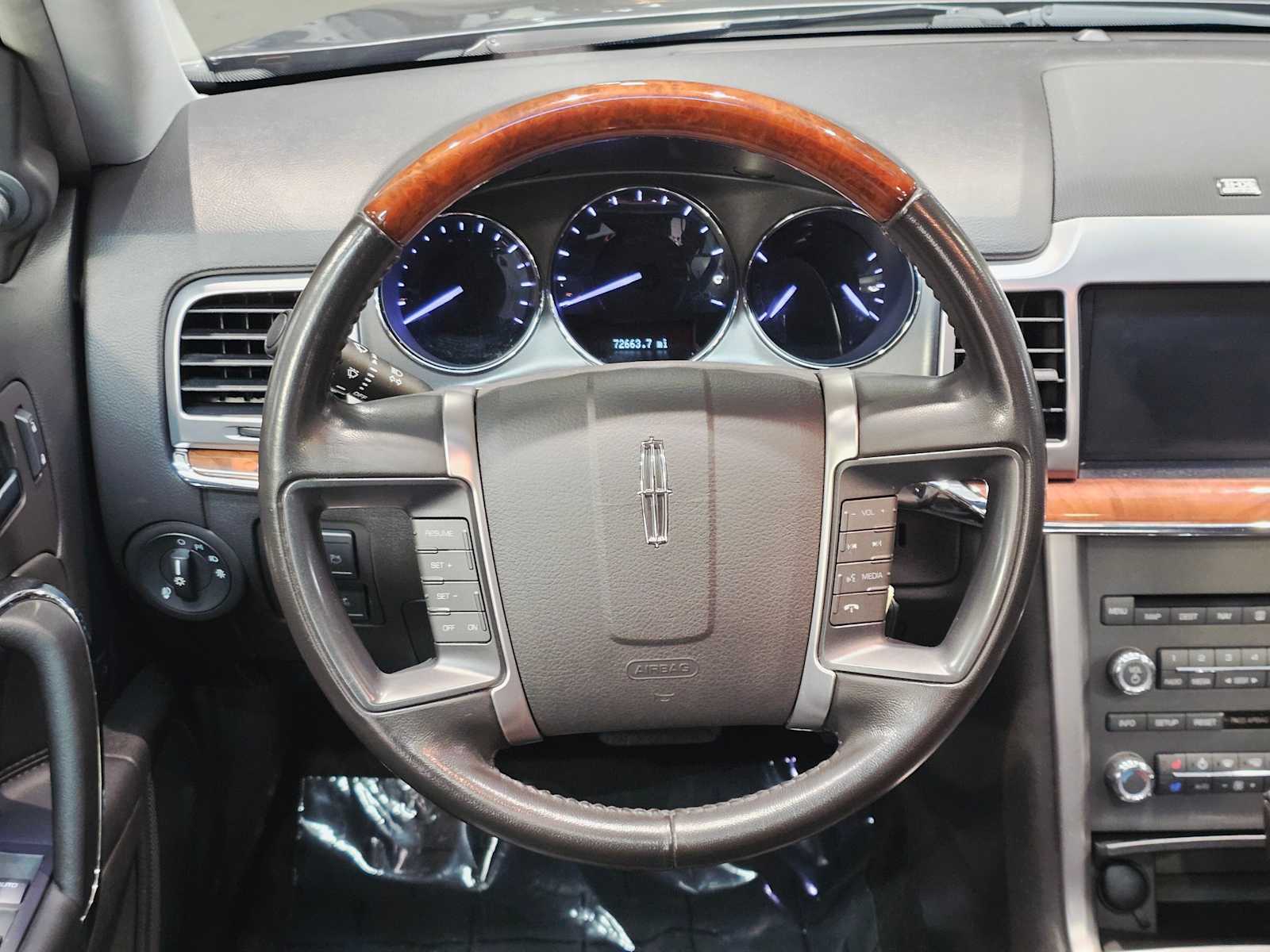 Thumbnail: 2012 Lincoln MKZ - 11