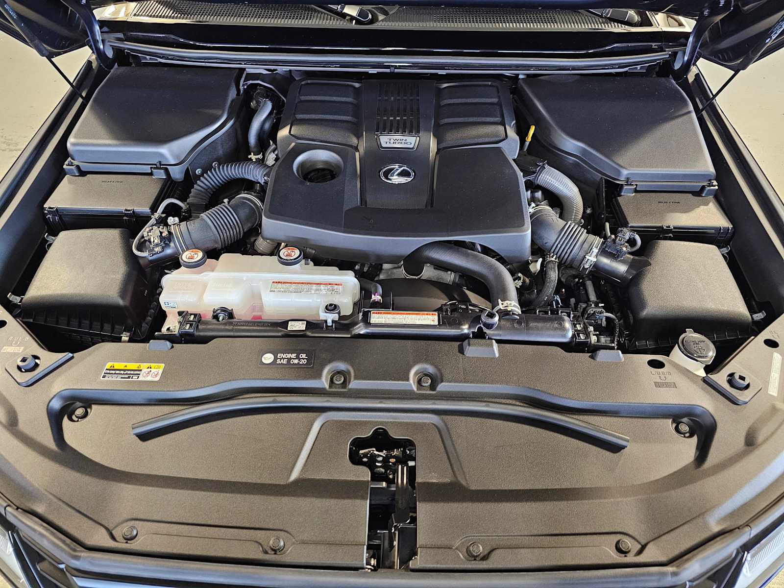 Thumbnail: 2024 Lexus GX - 9