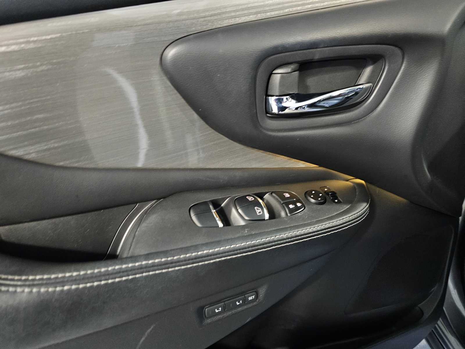 Thumbnail: 2017 Nissan Murano - 27