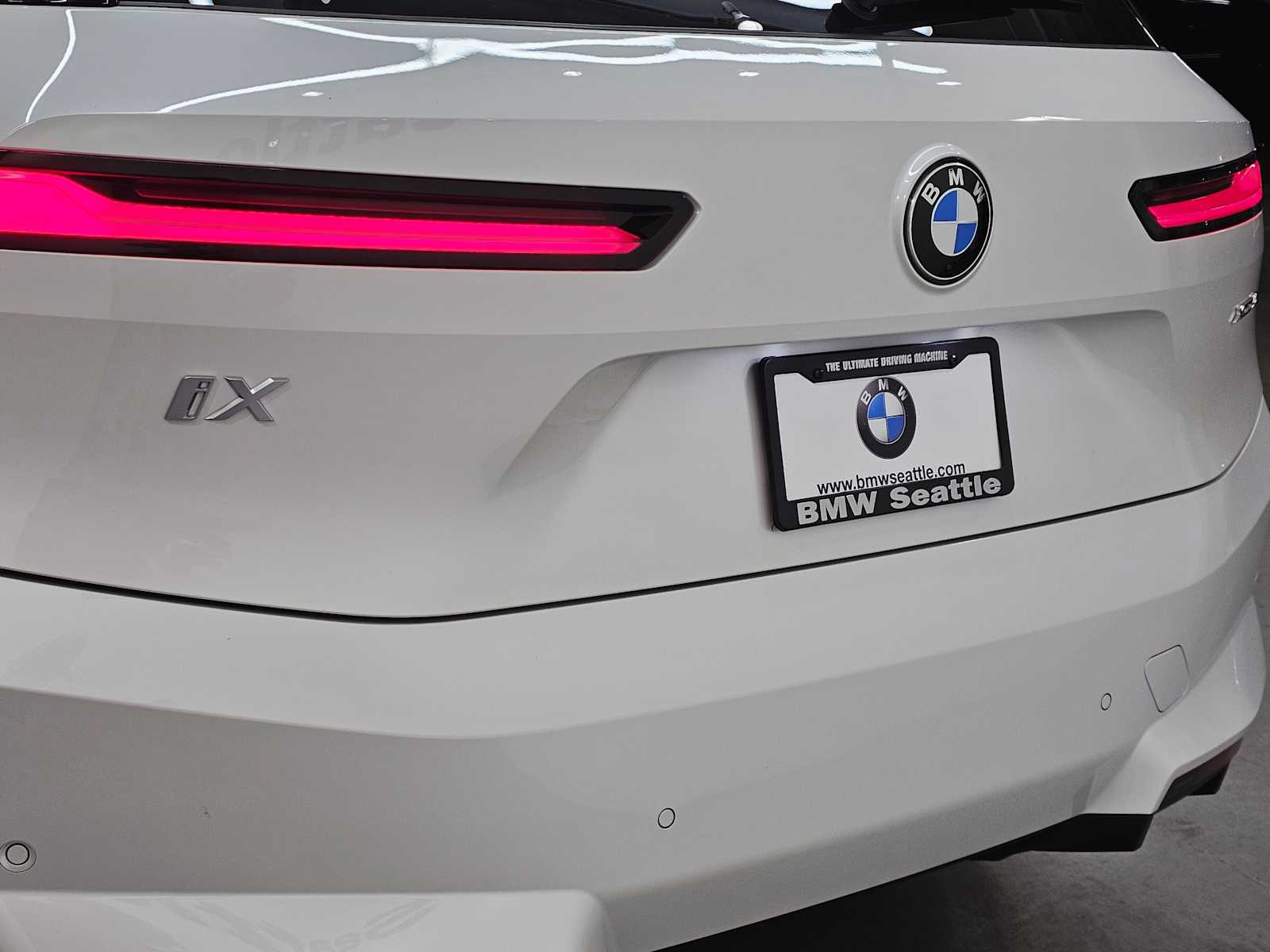 Thumbnail: 2026 BMW iX - 7