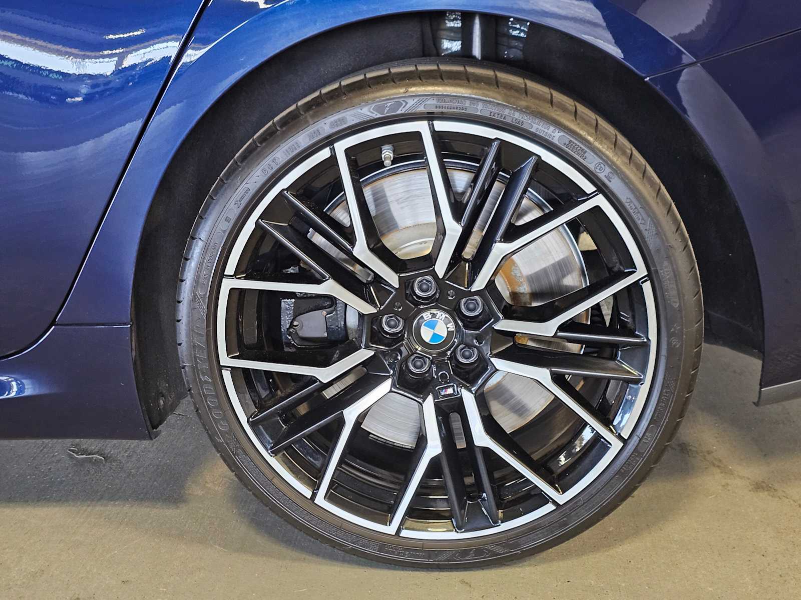 Thumbnail: 2025 BMW 8 Series - 8