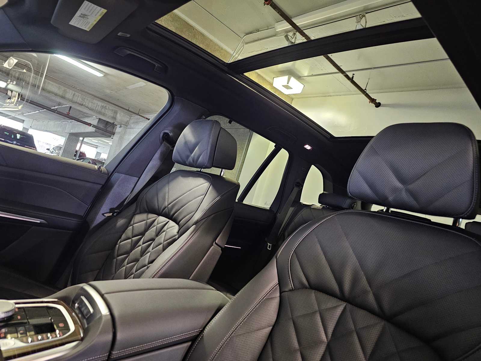 Thumbnail: 2026 BMW X5 - 33