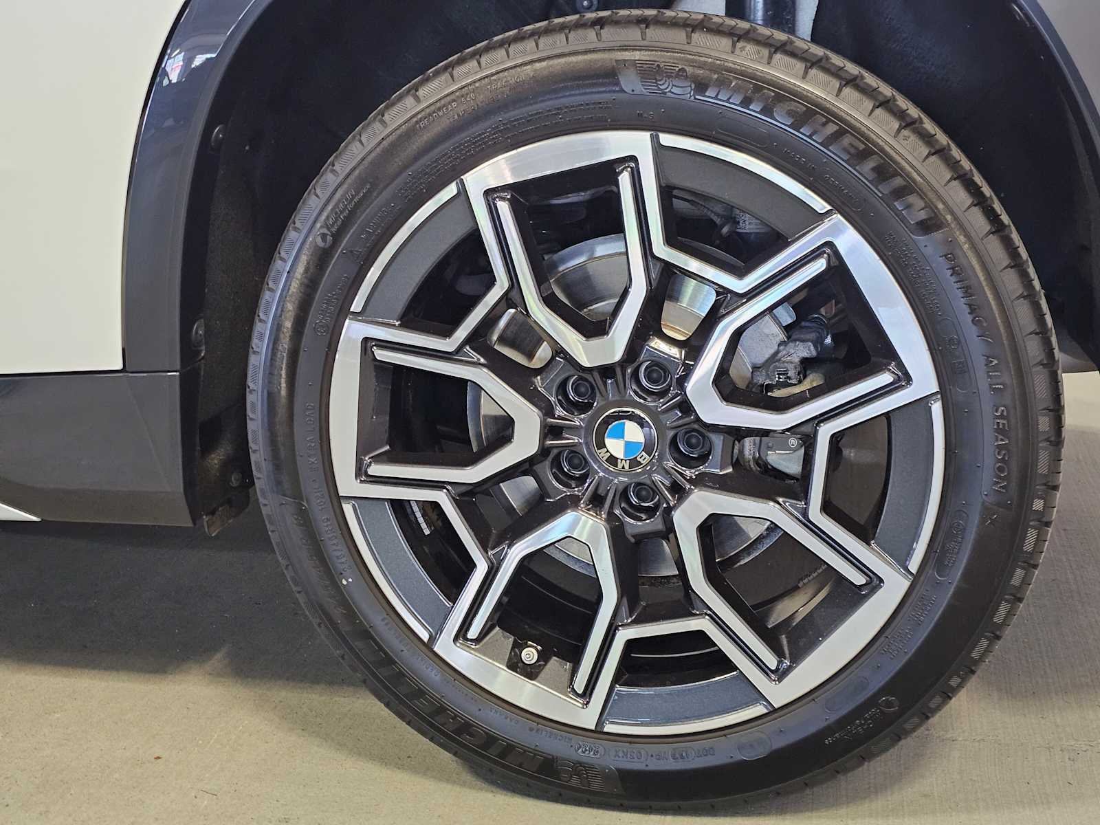 Thumbnail: 2025 BMW X1 - 8