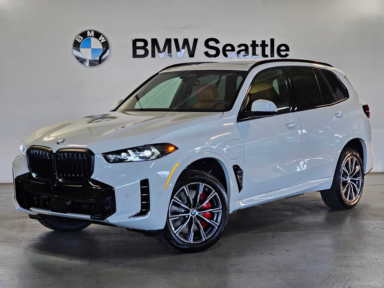 Thumbnail: 2026 BMW X5 - 1