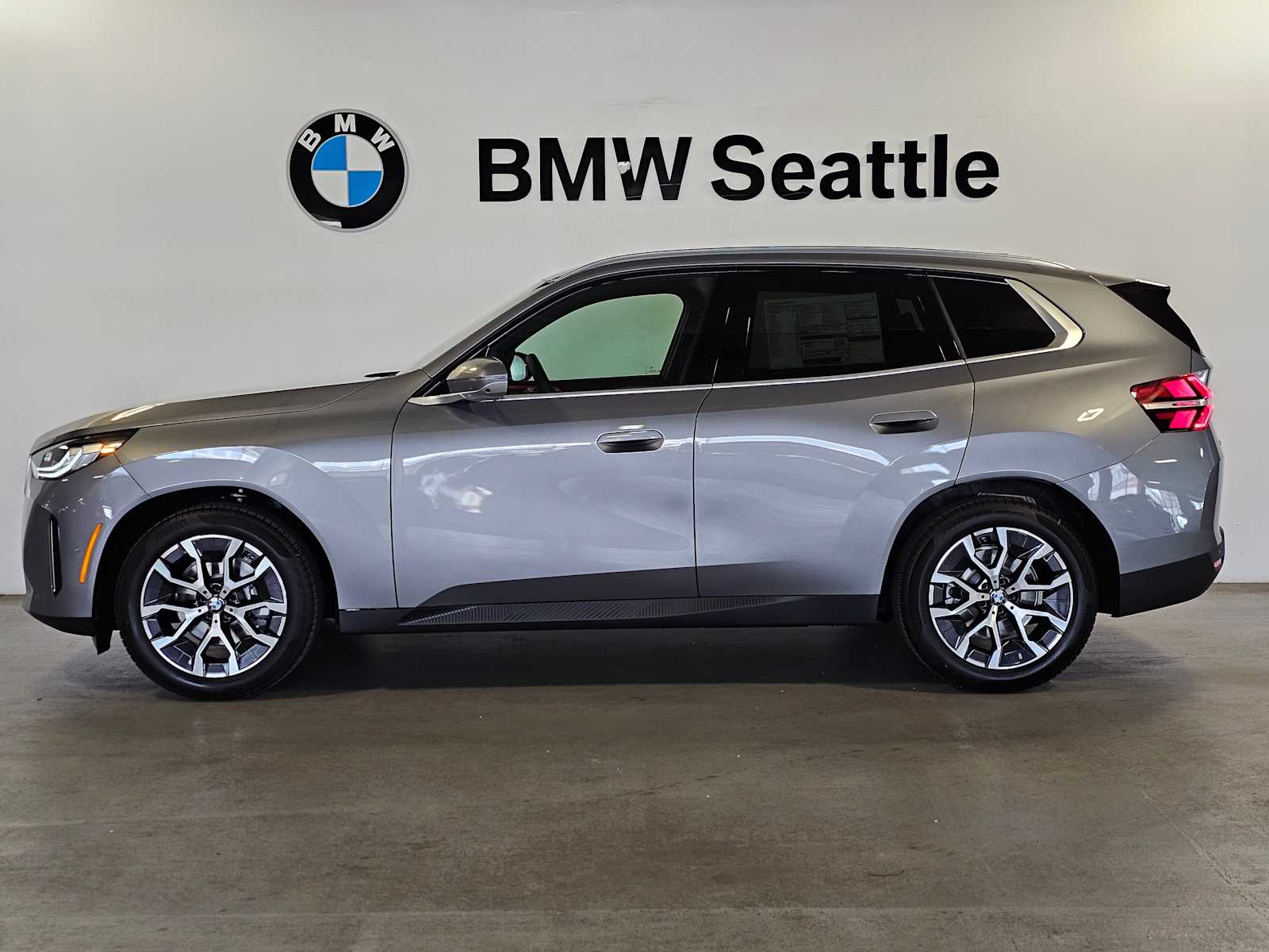 Thumbnail: 2026 BMW X3 - 3