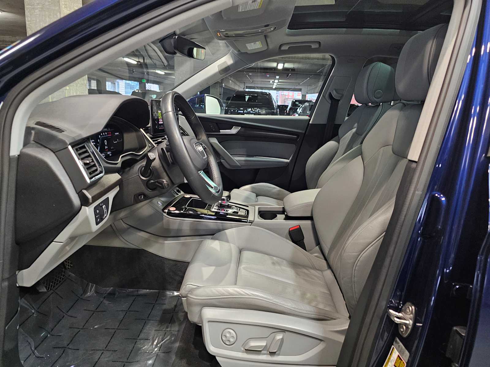 Thumbnail: 2024 Audi Q5 - 24