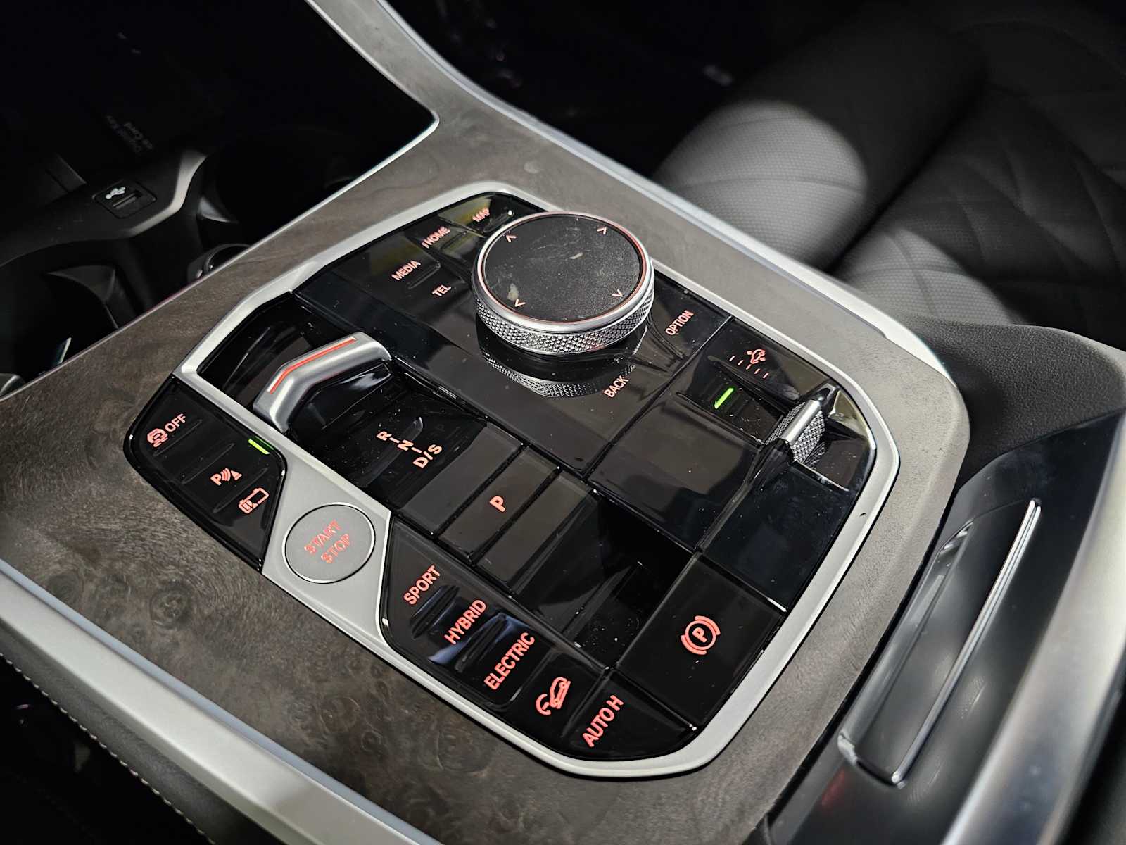 Thumbnail: 2026 BMW X5 - 21