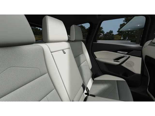Thumbnail: 2026 BMW X1 - 12