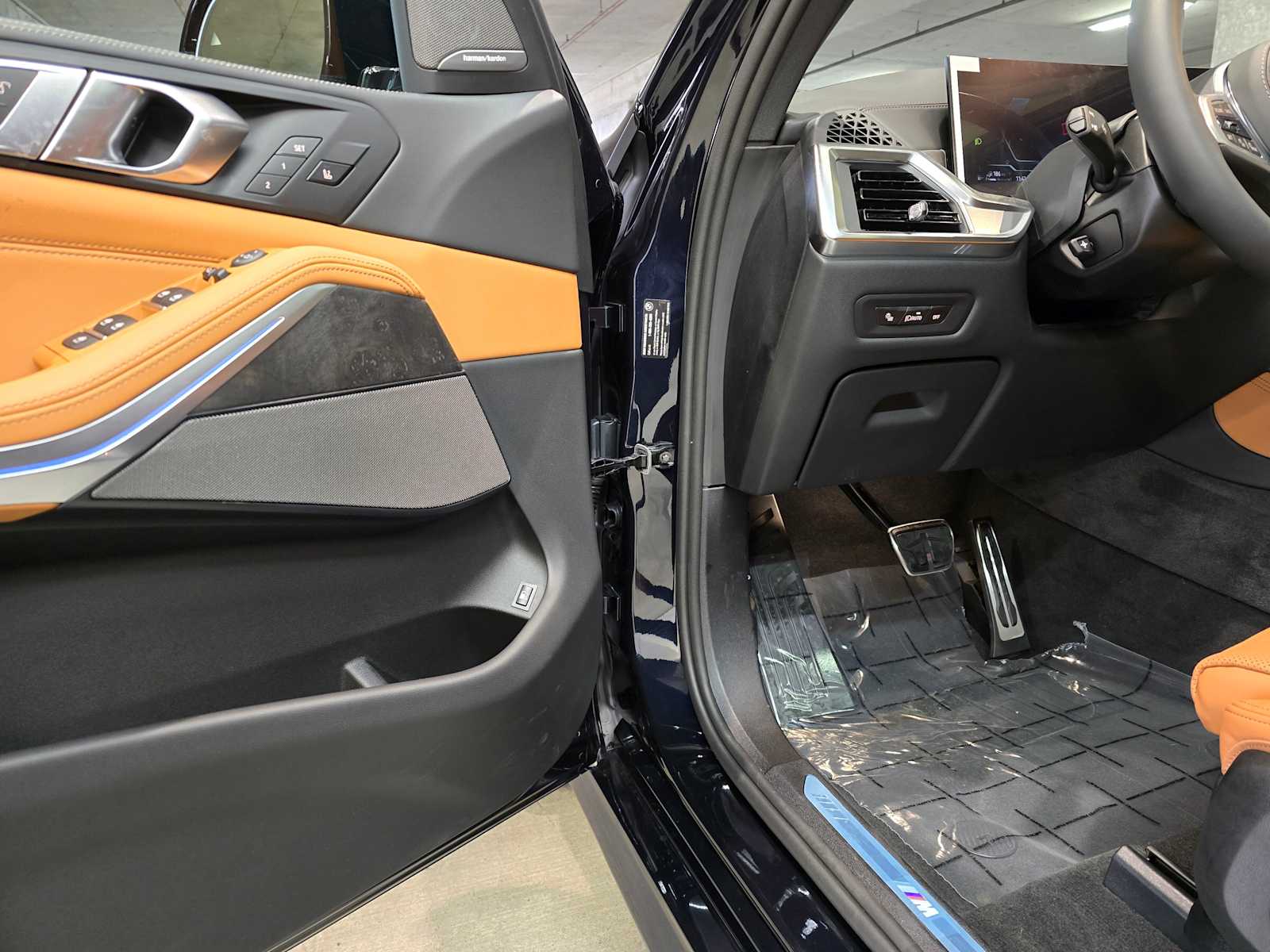 Thumbnail: 2026 BMW X5 - 23