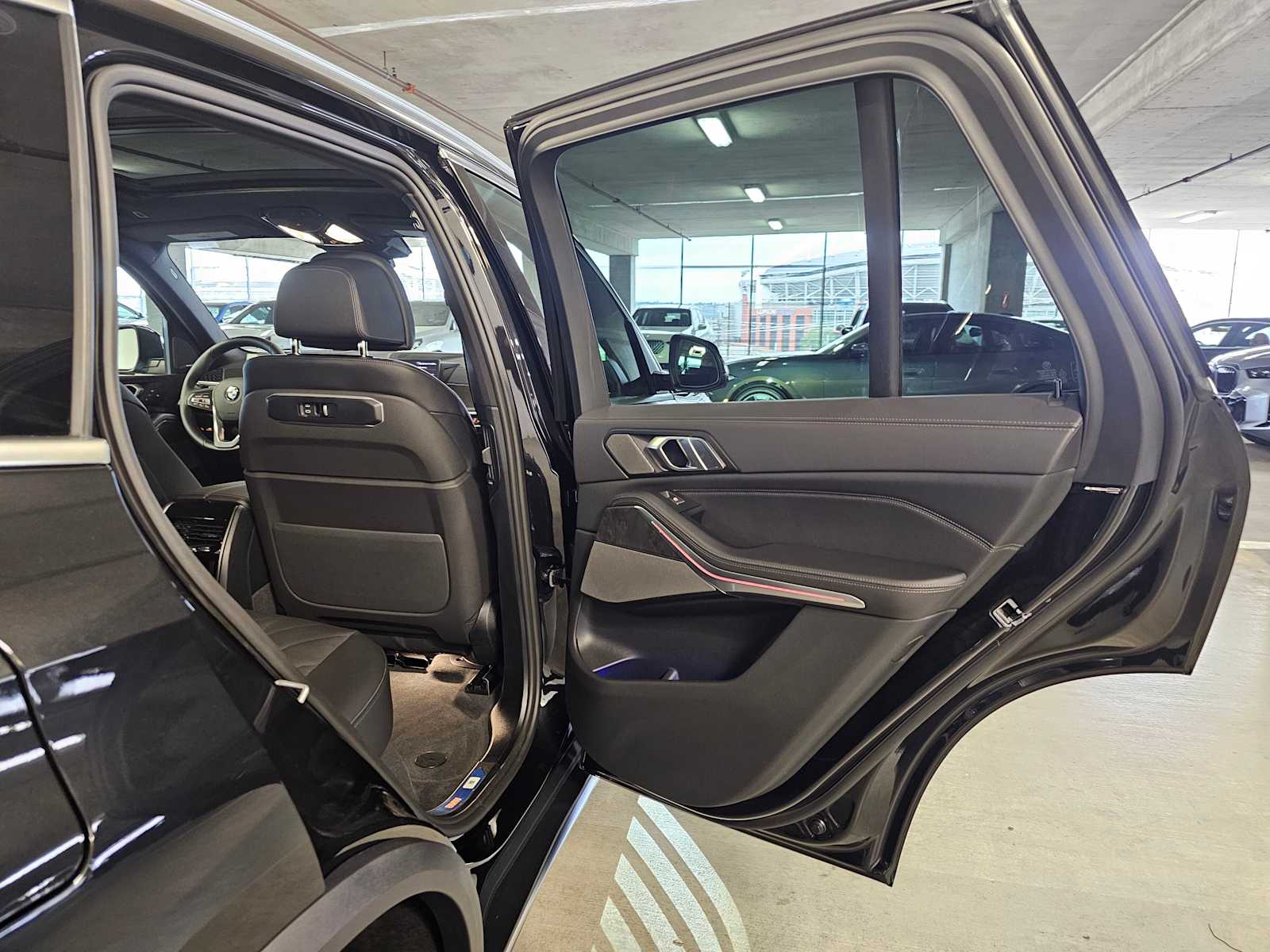 Thumbnail: 2026 BMW X5 - 36