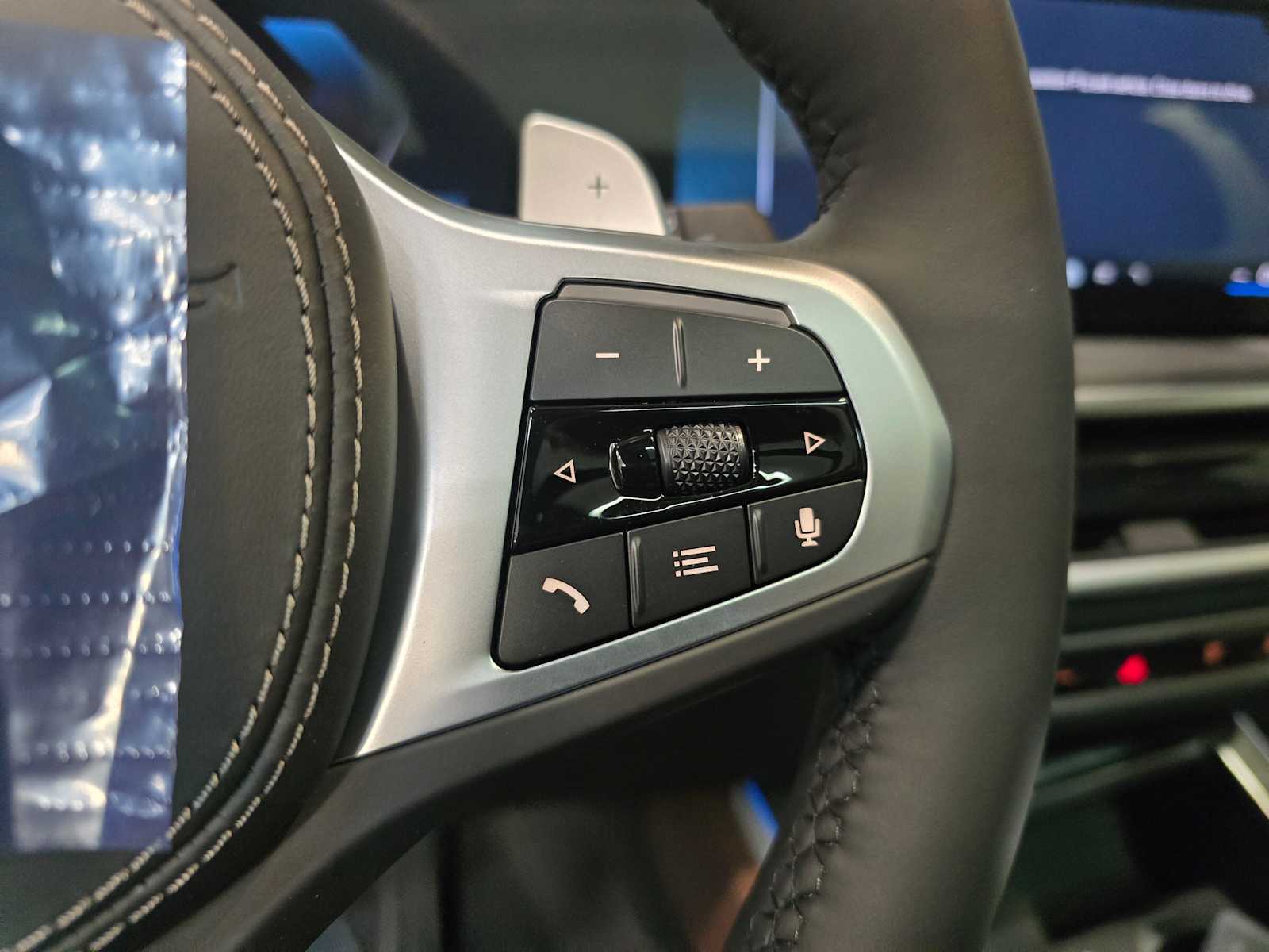 Thumbnail: 2026 BMW X5 - 17