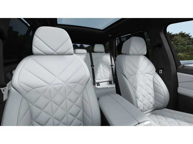 Thumbnail: 2026 BMW X5 - 11