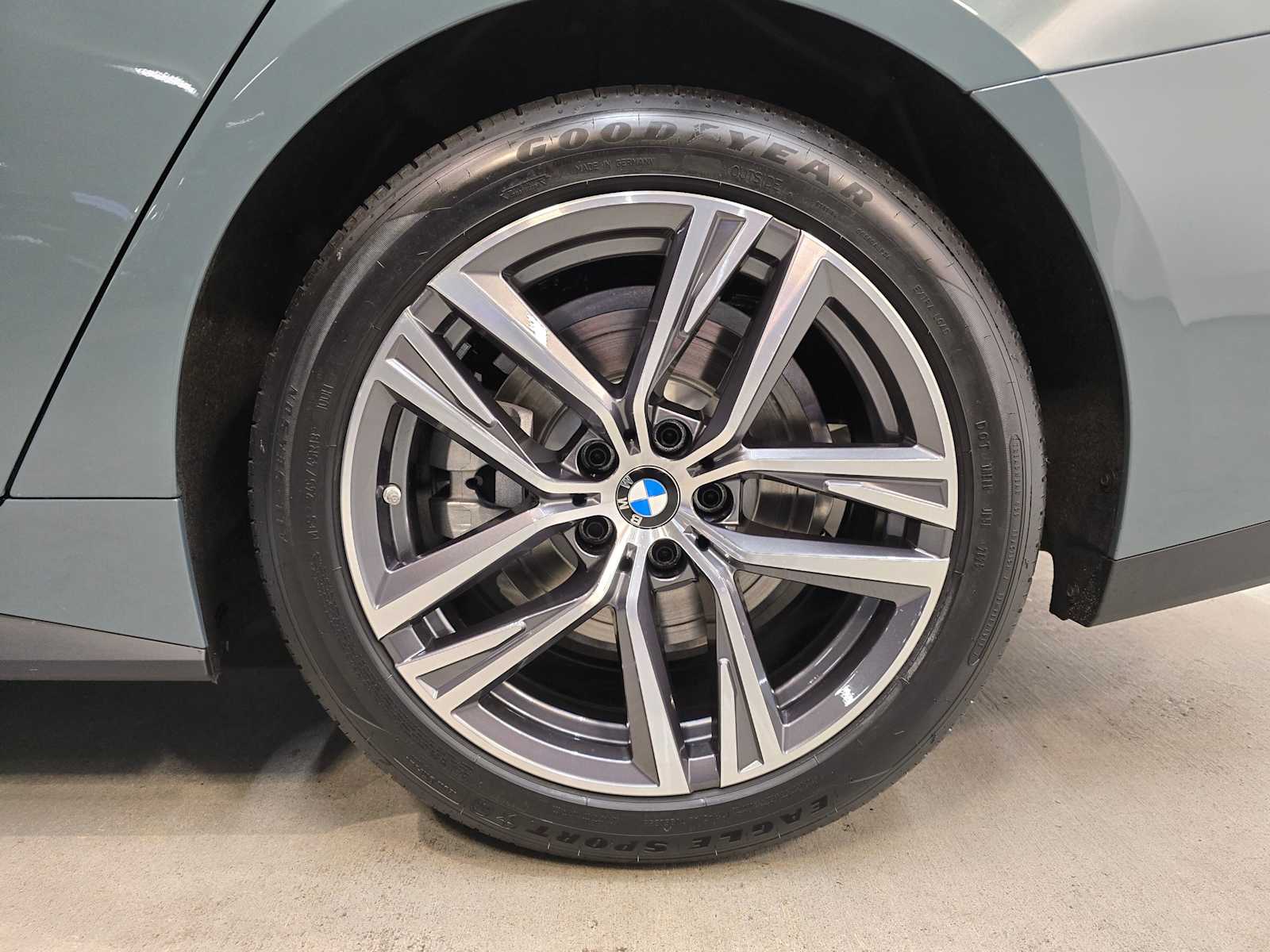 Thumbnail: 2026 BMW 4 Series - 8