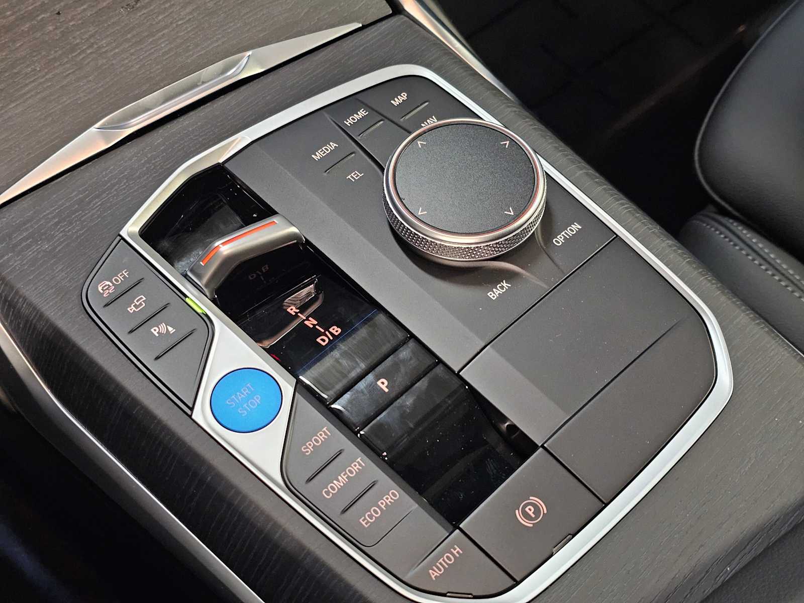 Thumbnail: 2026 BMW i4 - 20