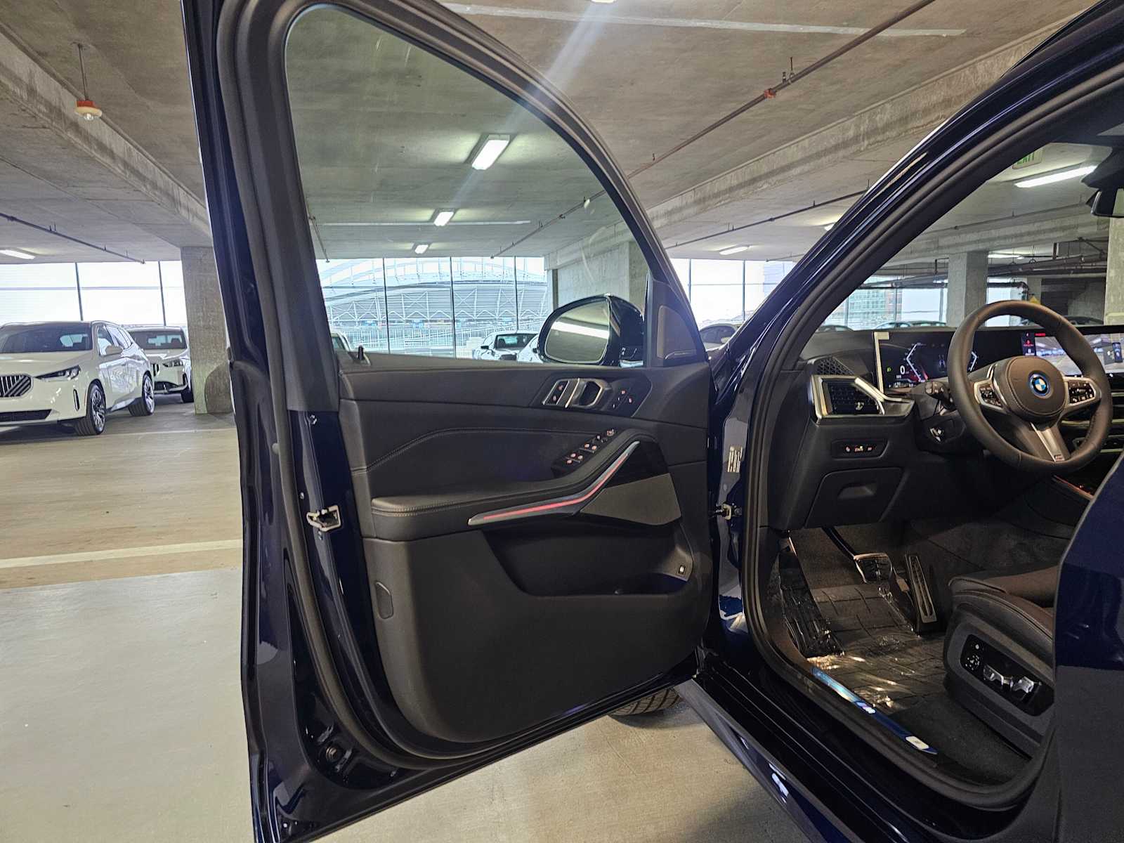 Thumbnail: 2026 BMW X5 - 32