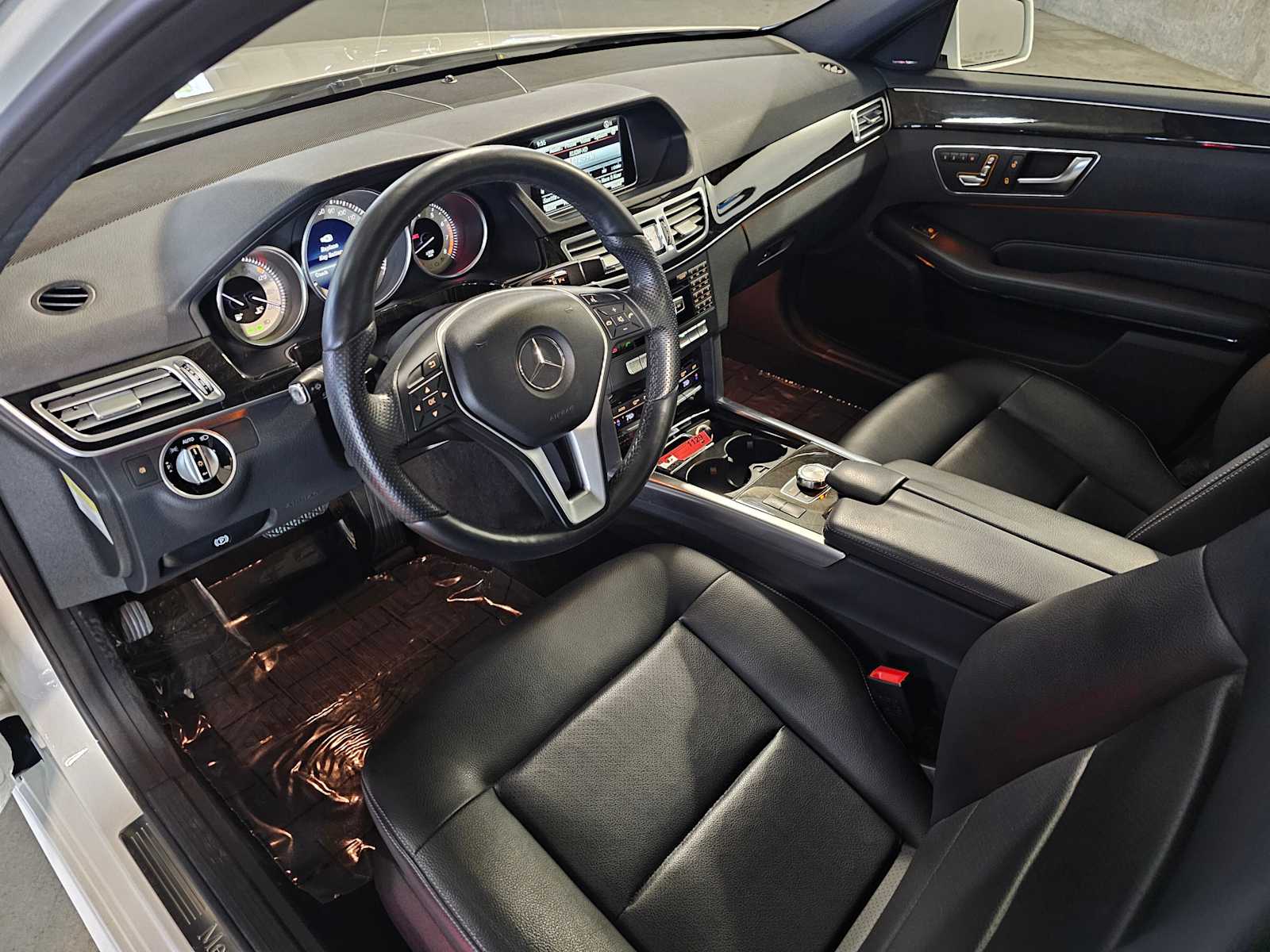 Thumbnail: 2014 Mercedes-Benz E-Class - 2