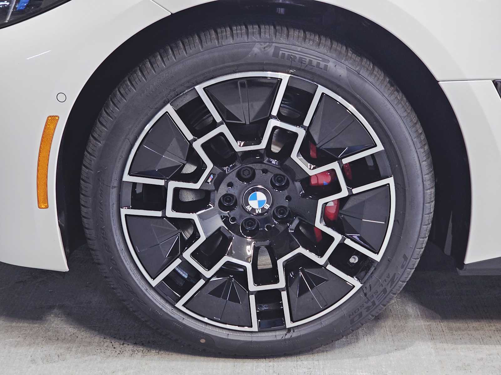 Thumbnail: 2025 BMW i4 - 8