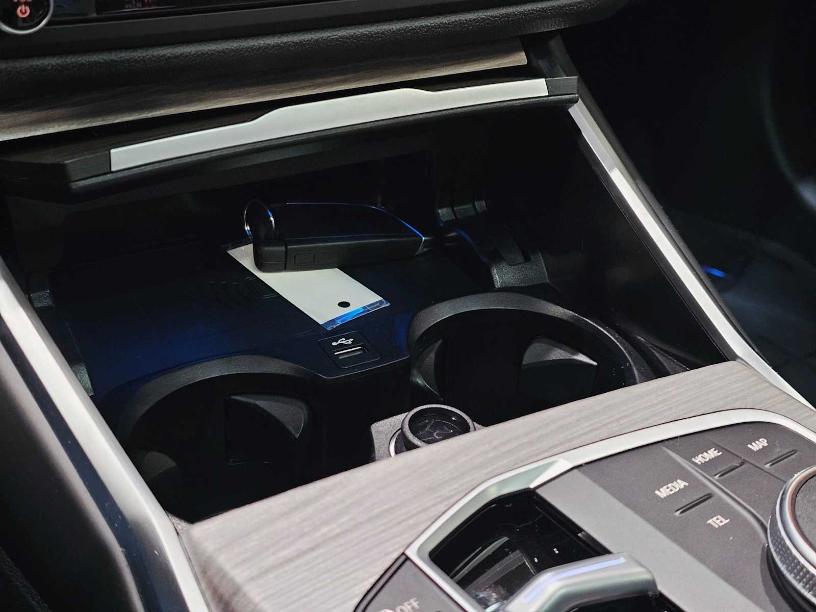 Thumbnail: 2025 BMW i4 - 19