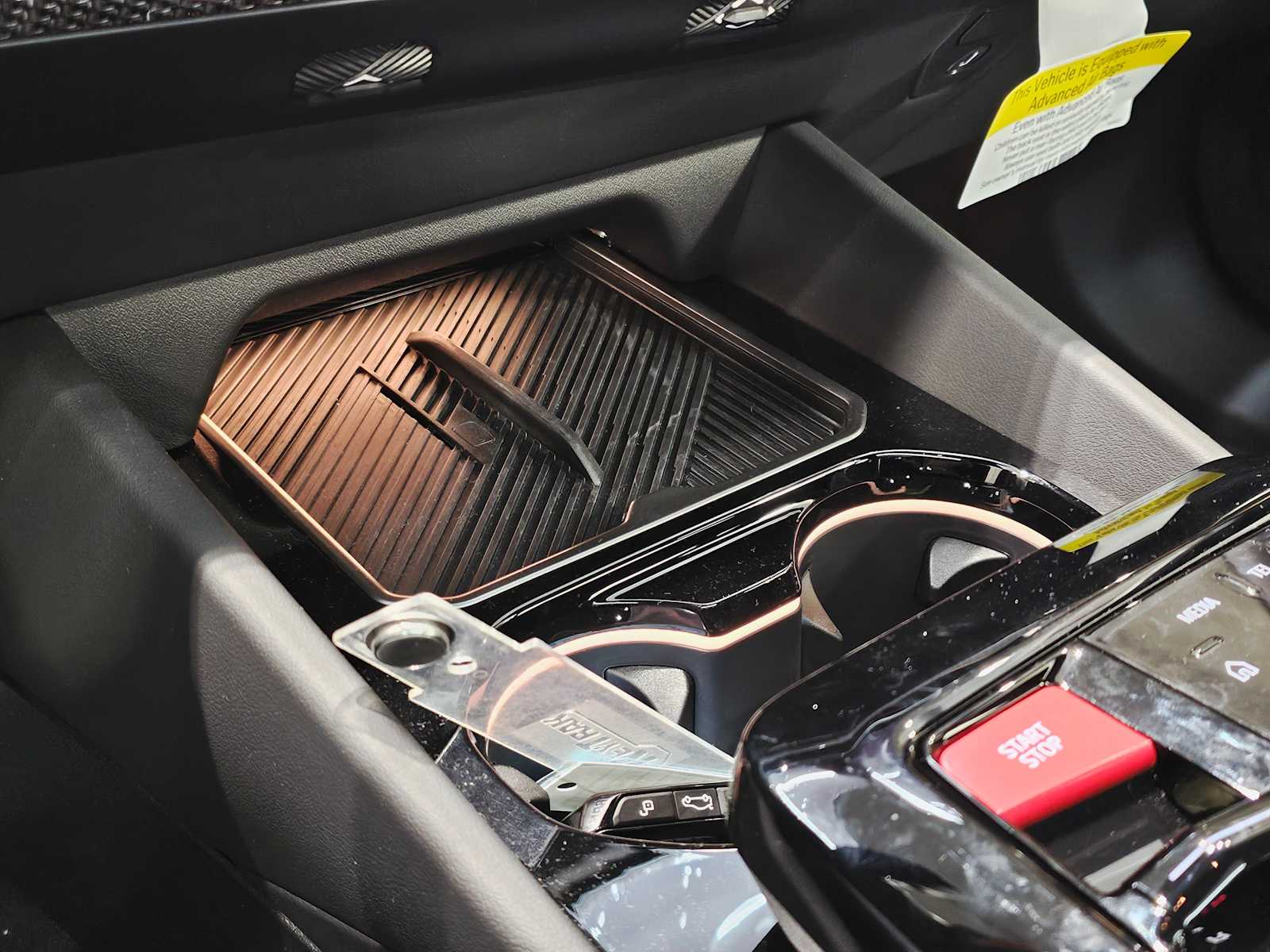 Thumbnail: 2026 BMW M5 - 19