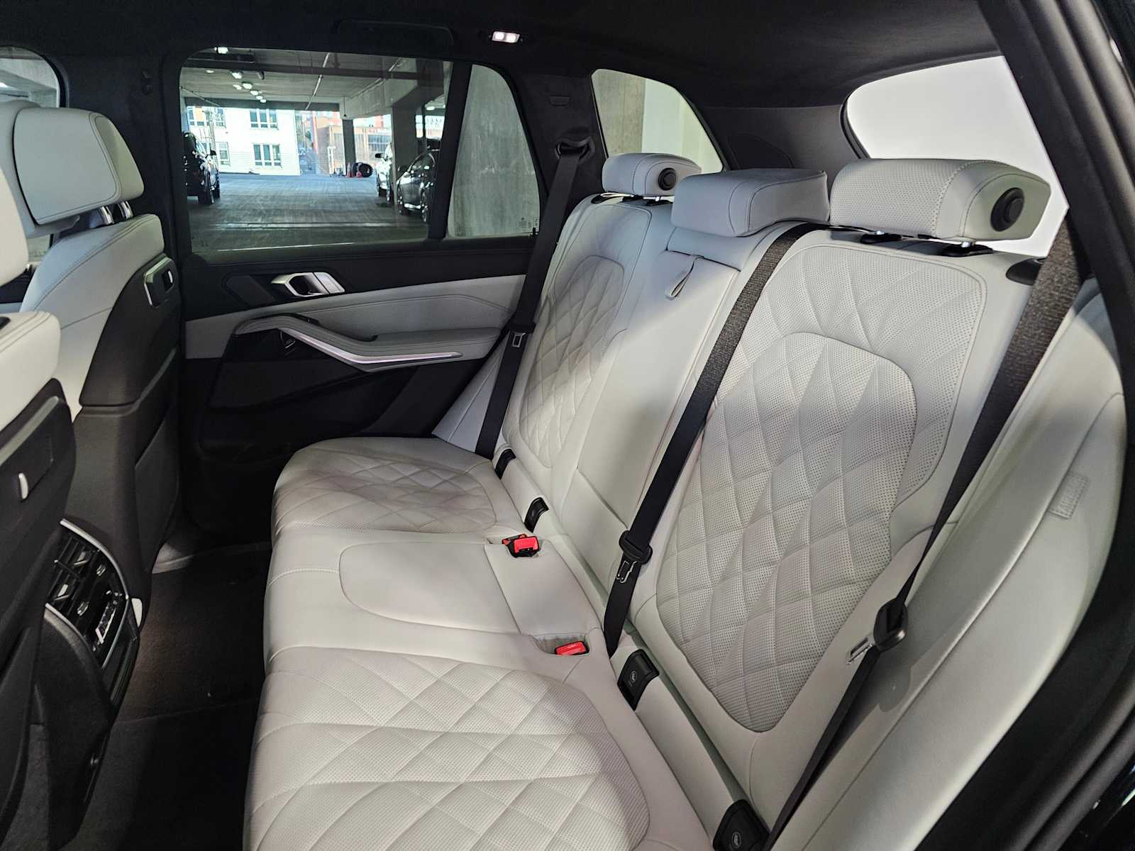 Thumbnail: 2026 BMW X5 - 38