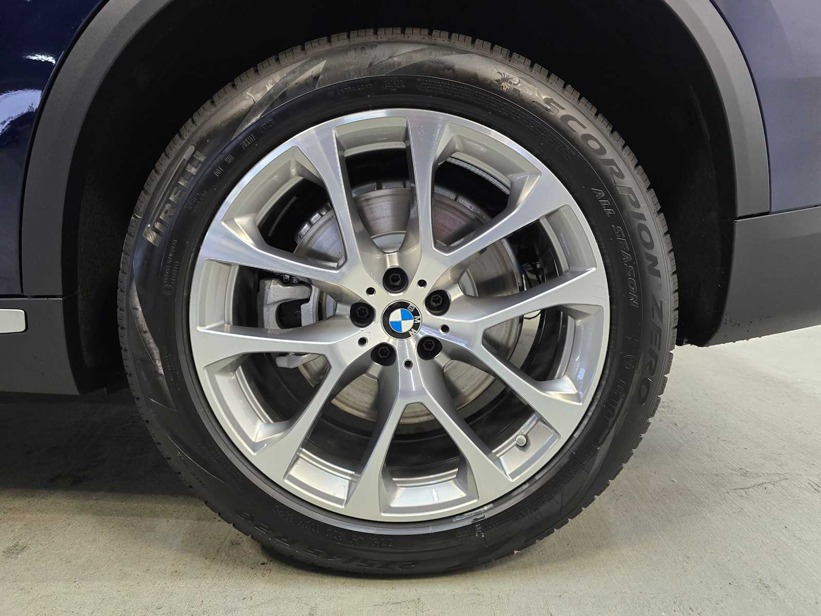 Thumbnail: 2026 BMW X5 - 8