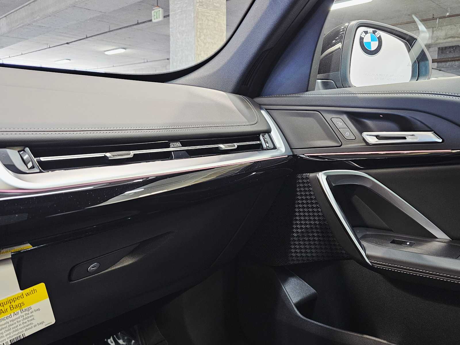 Thumbnail: 2025 BMW X1 - 20