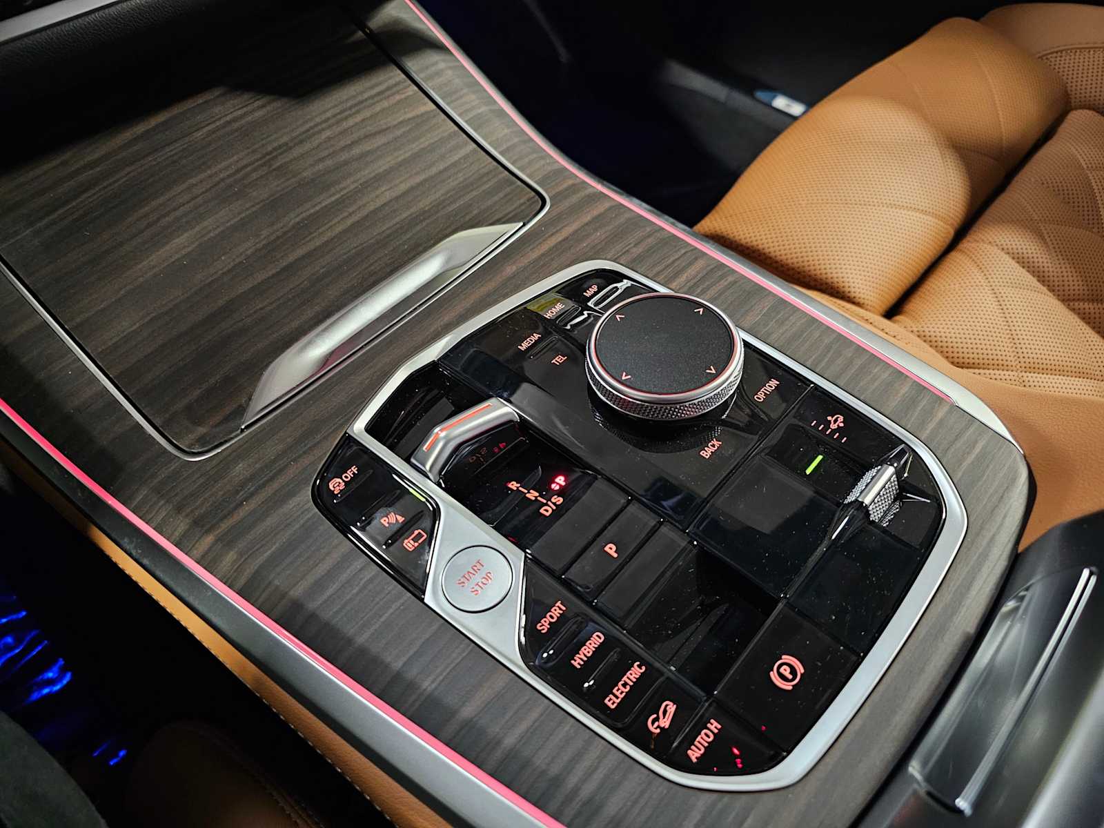 Thumbnail: 2026 BMW X5 - 21