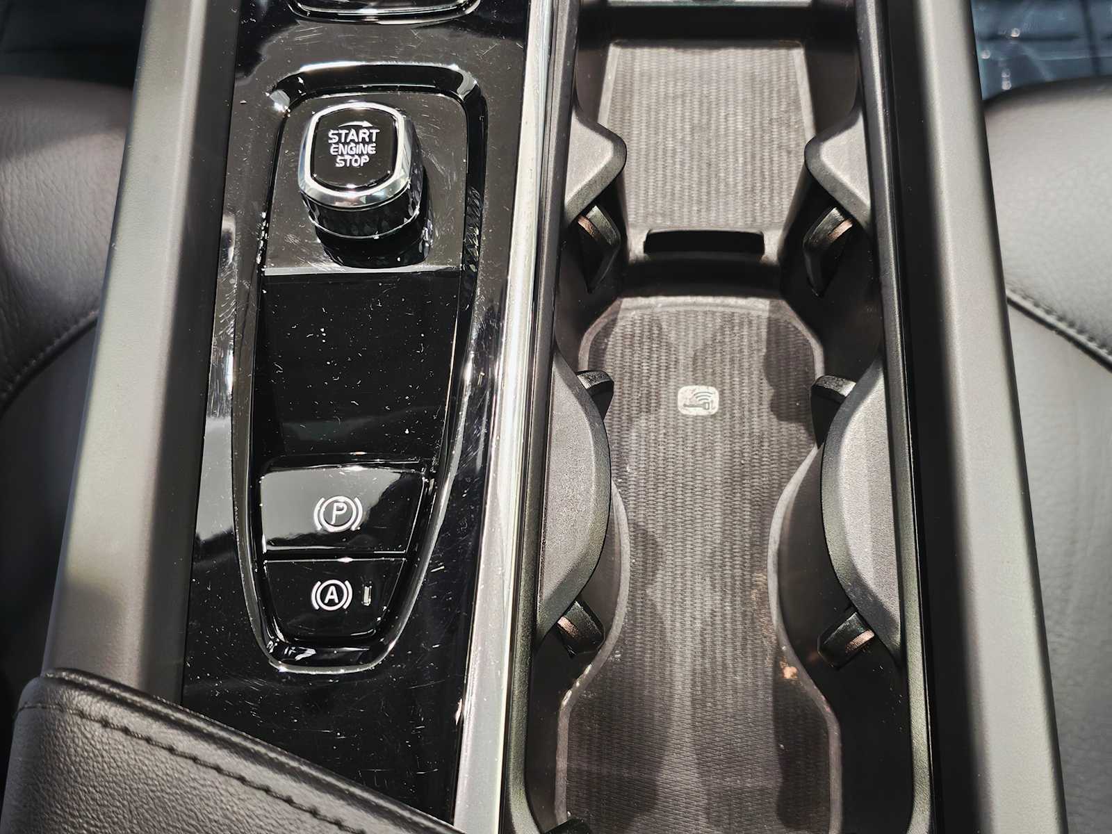 Thumbnail: 2023 Volvo S60 - 18