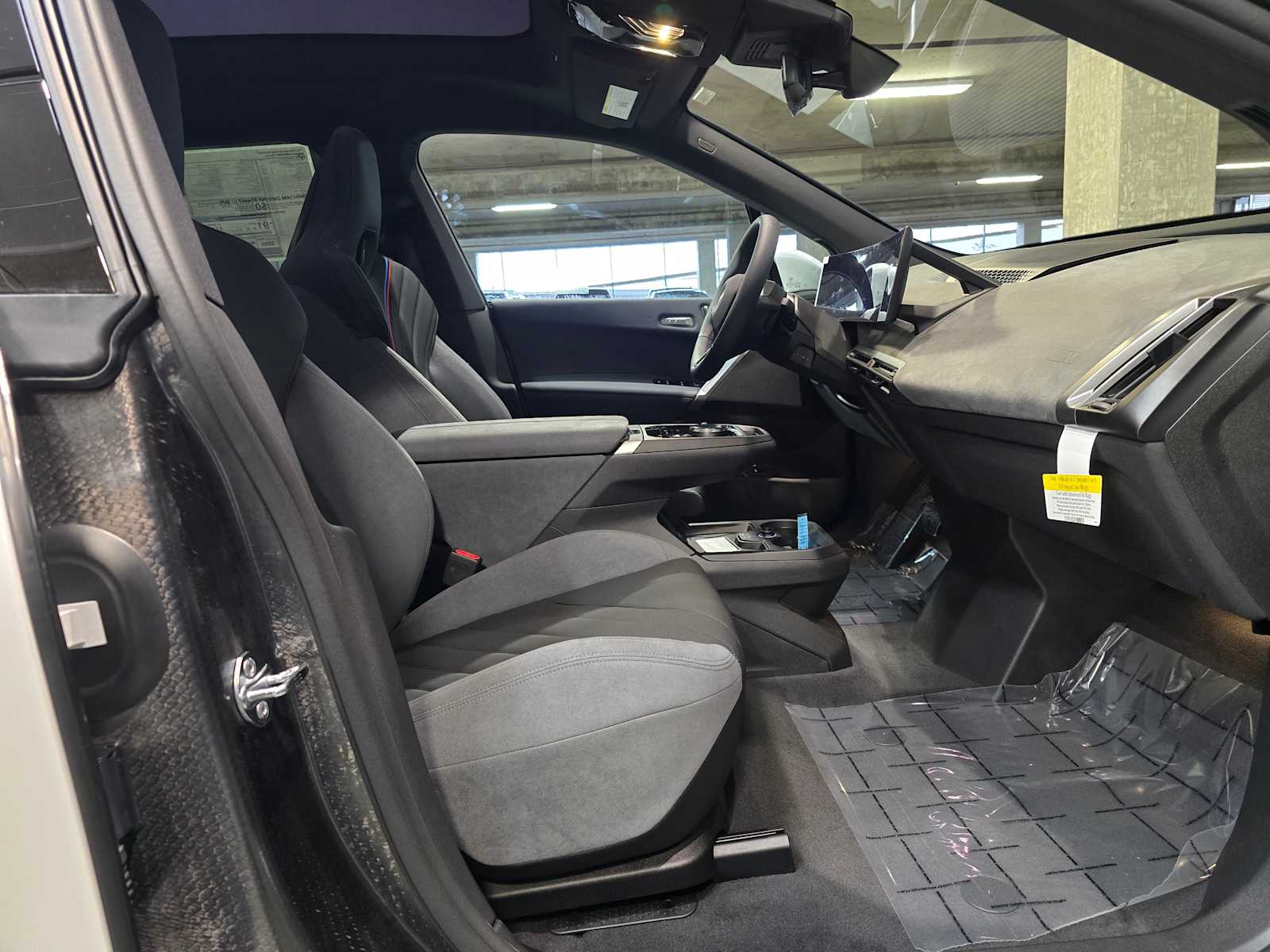 Thumbnail: 2026 BMW iX - 31