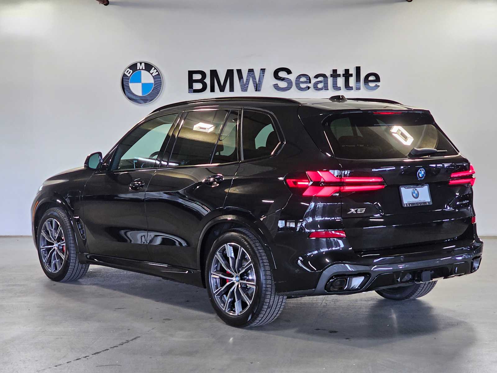 Thumbnail: 2026 BMW X5 - 4