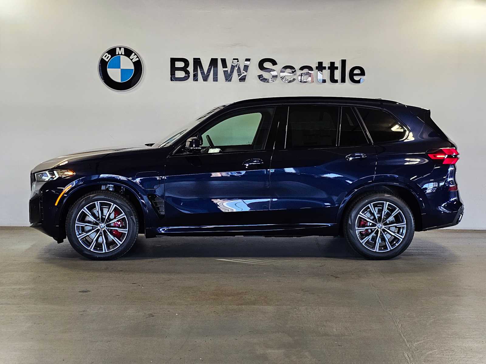 Thumbnail: 2026 BMW X5 - 3